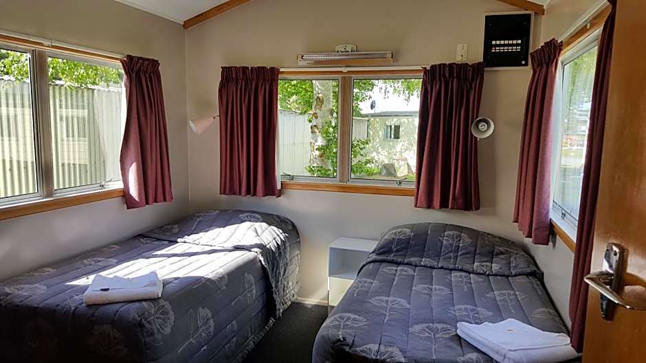 High Country Lodge, Motels & Backpackers