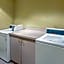 La Quinta Inn & Suites by Wyndham Appleton-College Avenue