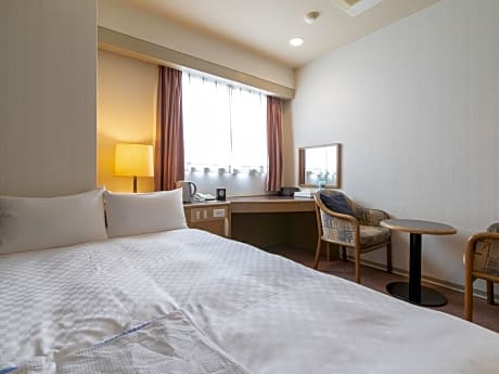 Double Room - Non-Smoking