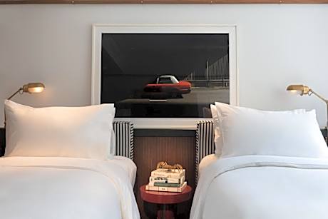 Medium Room with two single beds