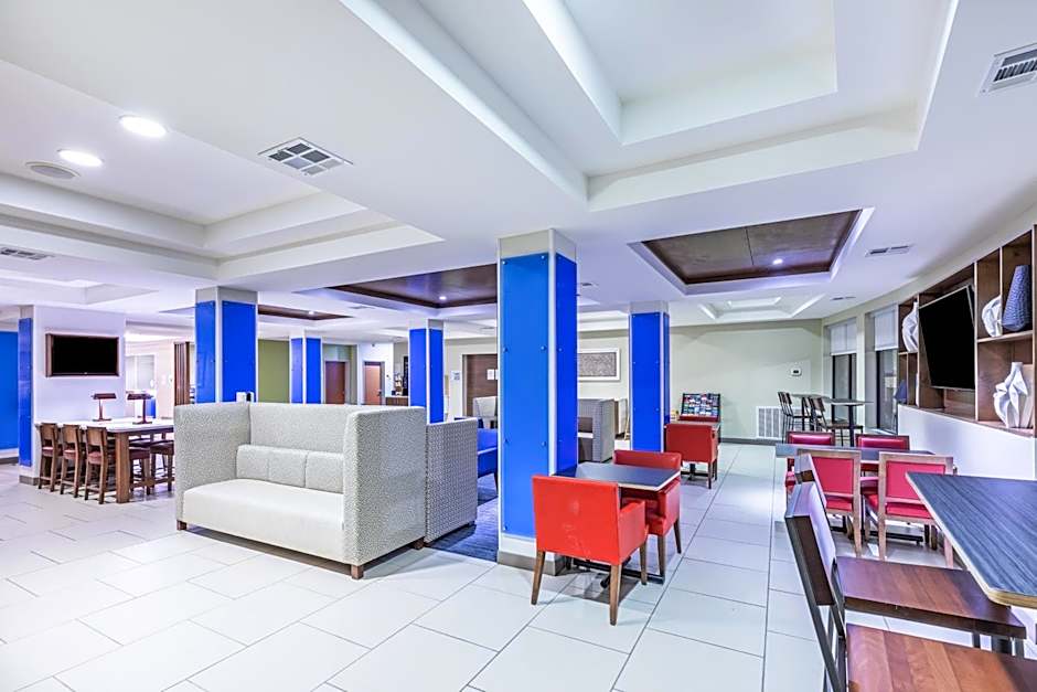 Holiday Inn Express Hotel & Suites Pryor By IHG