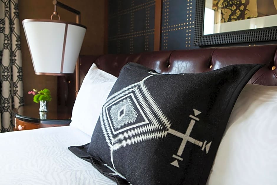 Kimpton Riverplace Hotel by IHG