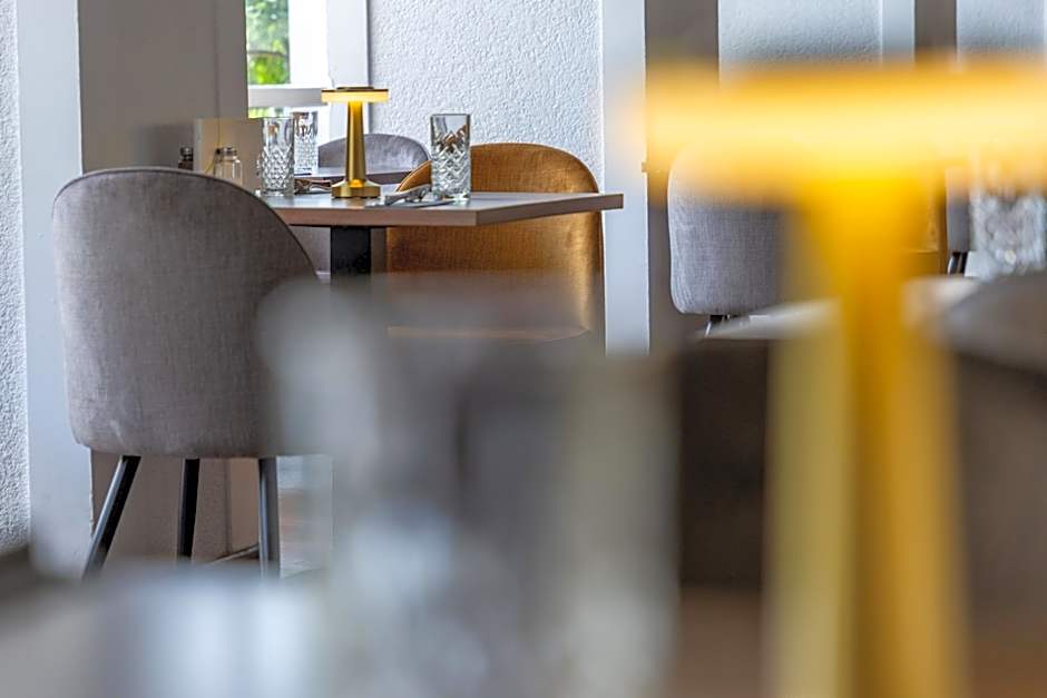 CE Plaza Hotel