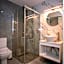 Best Western Plus Larco