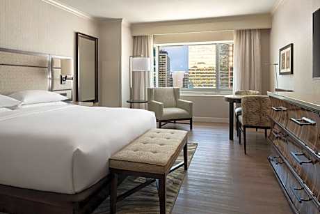 Room, 1 King Bed, Corner