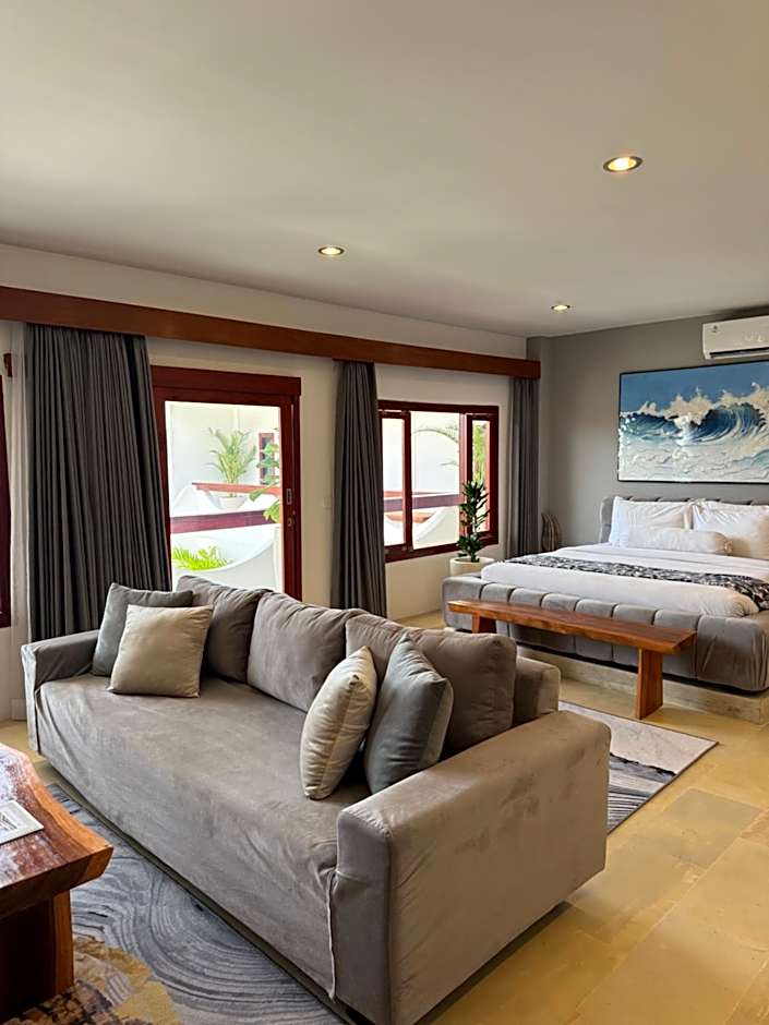 Uluwatu Stay's Deluxe Suite #5
