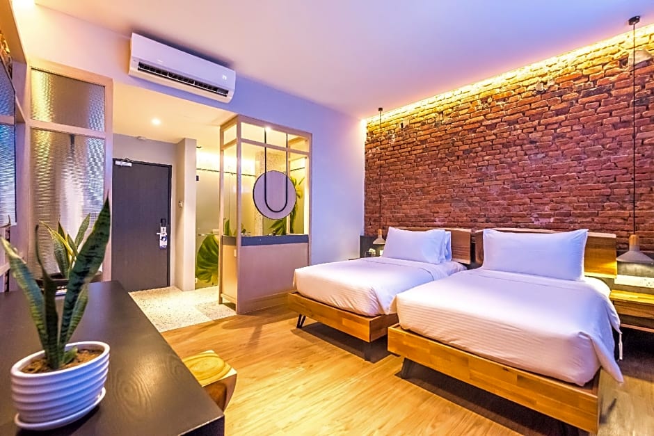 Tien Terrace Macalister