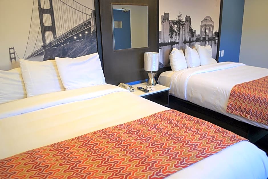 Super 8 by Wyndham San Francisco Marina District