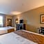 Moulton Inn & Suites By OYO