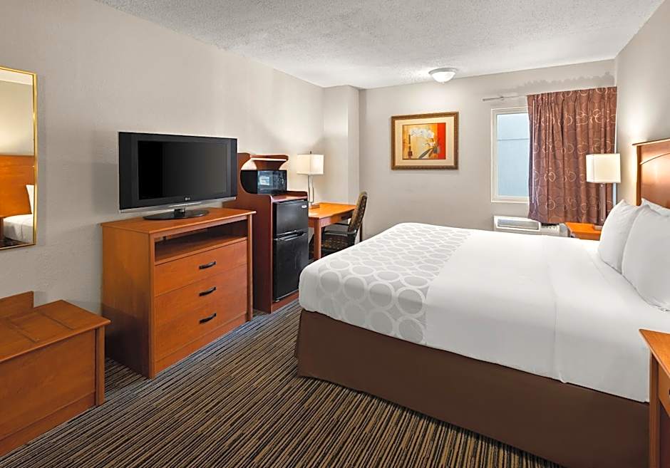 Magnuson Hotel Detroit Airport