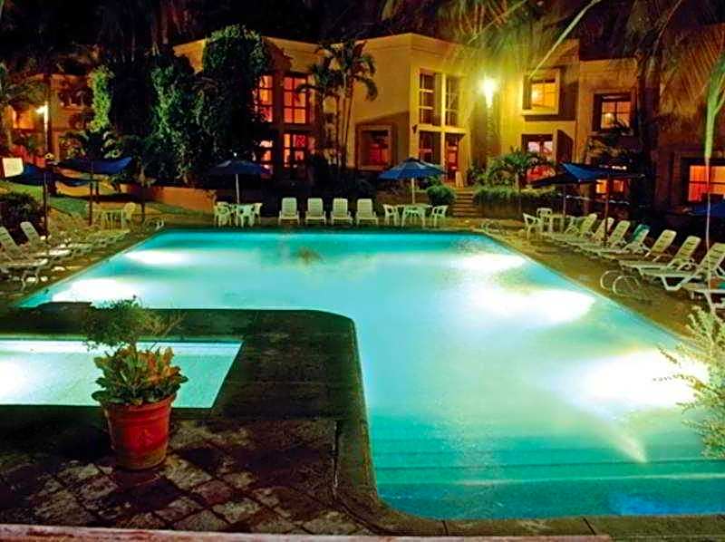 Villas El Rancho