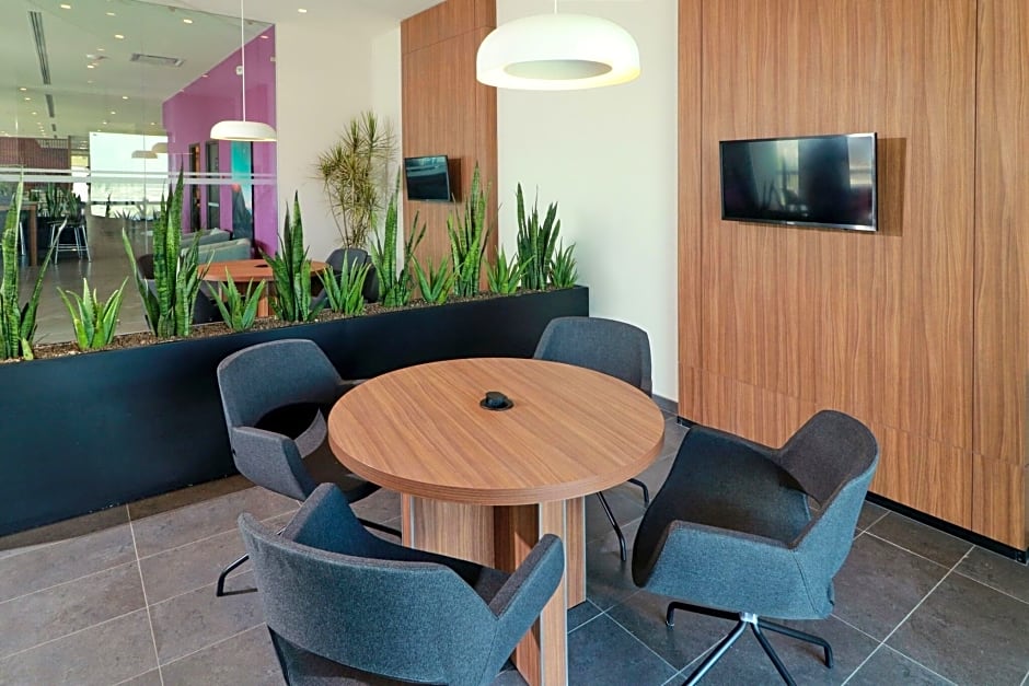 City Express Monterrey Universidad