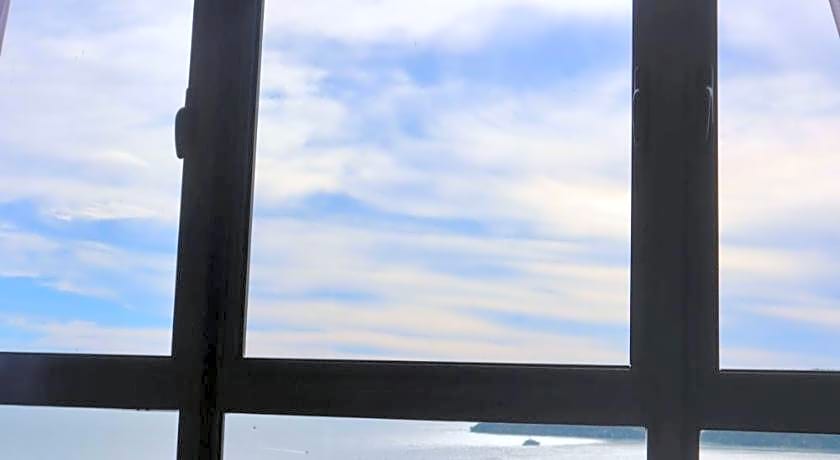 Homesuite' Home @ The Shore Kota Kinabalu