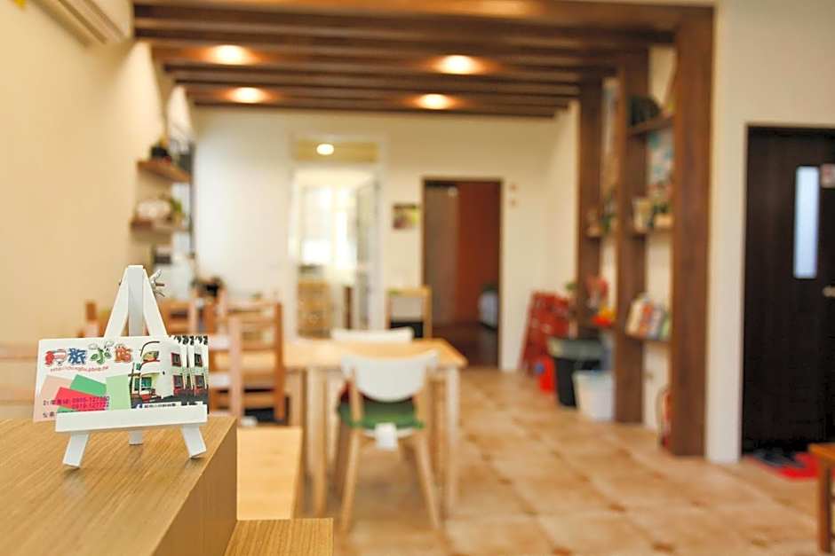 輕旅小站 Soft Travel Hostel