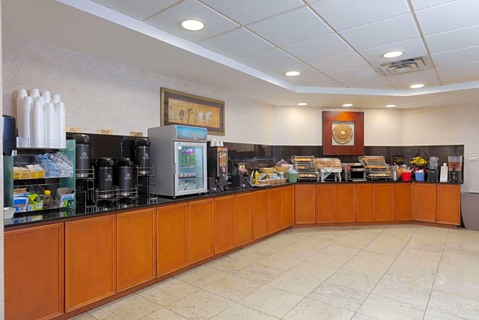 La Quinta by Wyndham Garden City