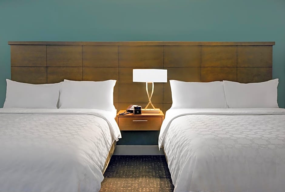 Staybridge Suites - Sterling Heights -Detroit Area