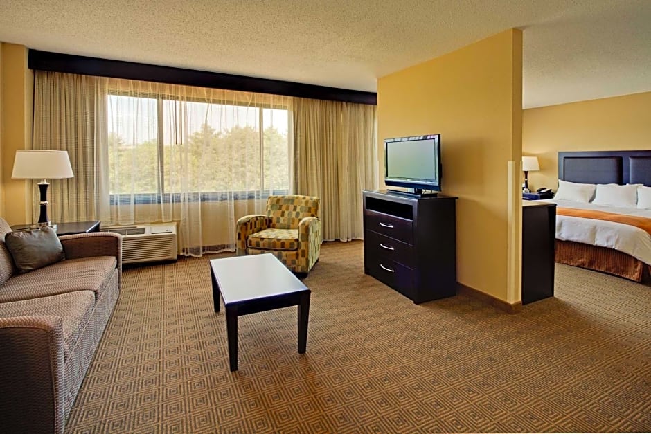 Radisson Freehold