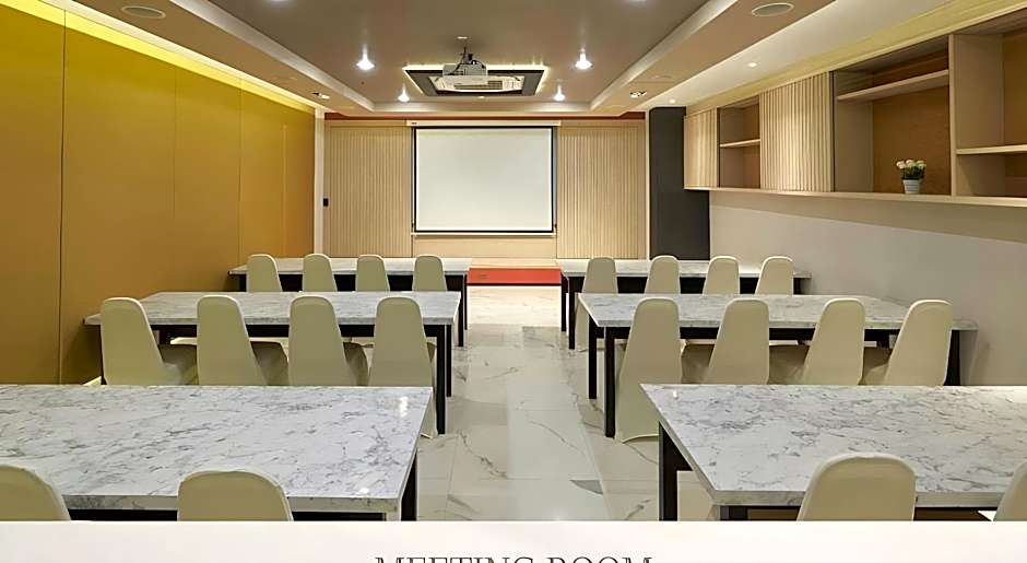 Samyan Serene Hotel