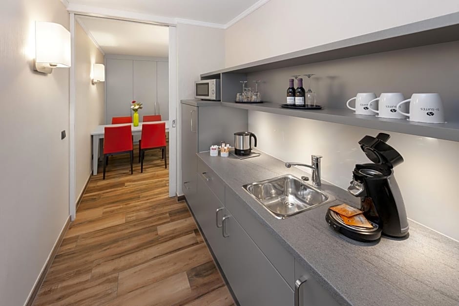 SI-SUITES