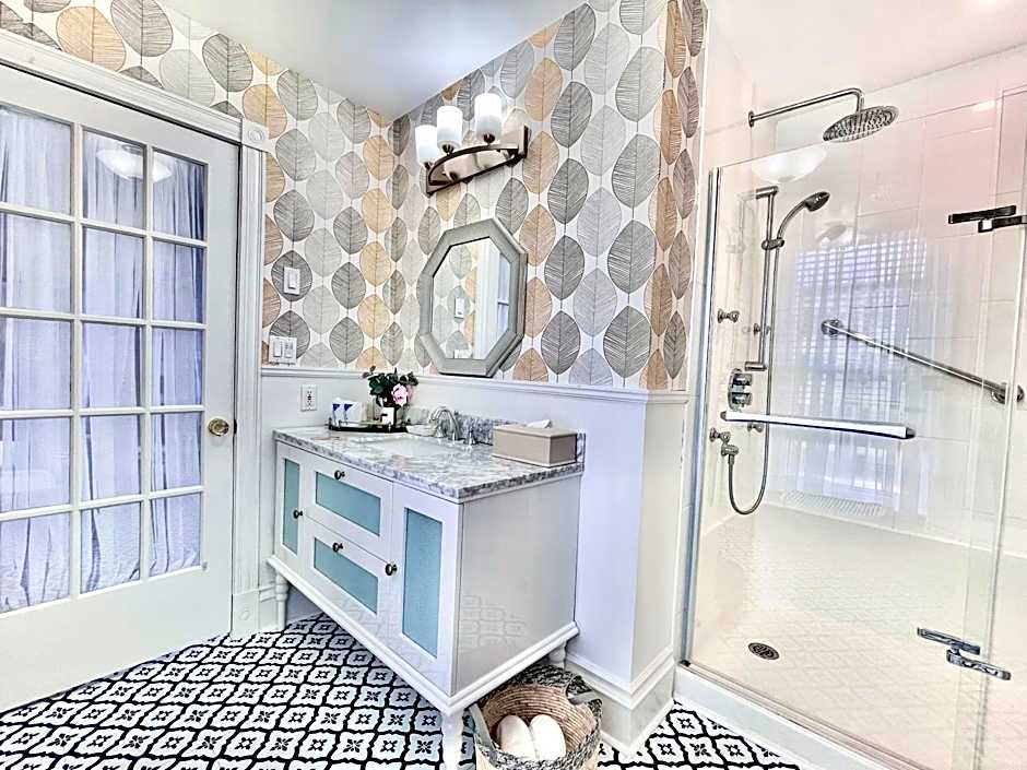 Charlotte's Rose Inn