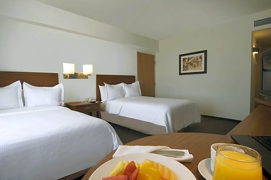 Fiesta Inn Express Puebla Finsa