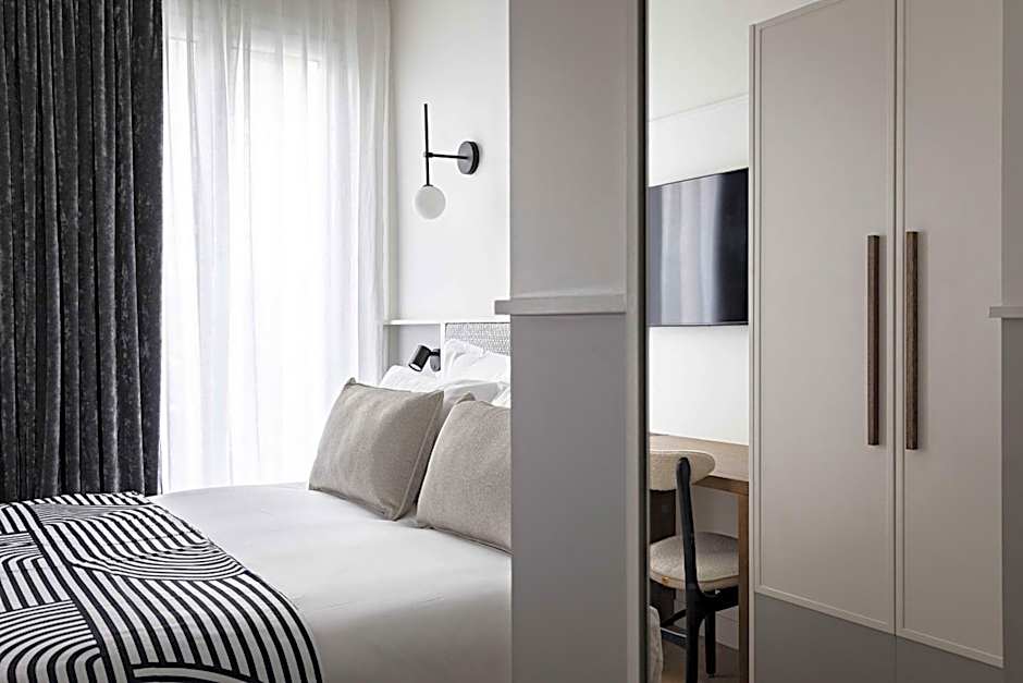 Best Western Premier The Blake Paris Gare Saint Lazare