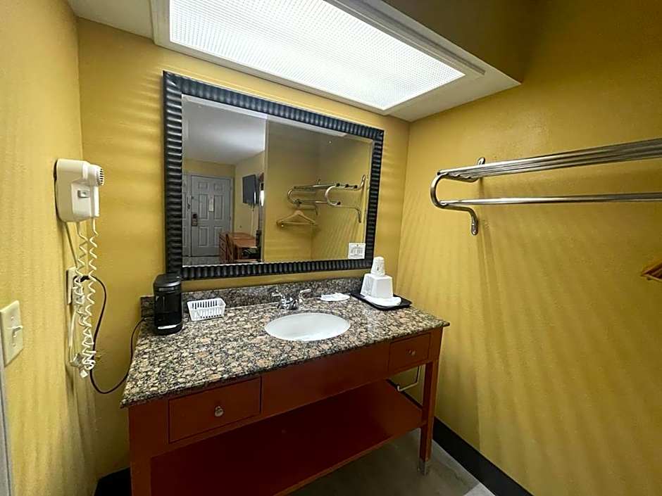 Super 8 by Wyndham Hazen