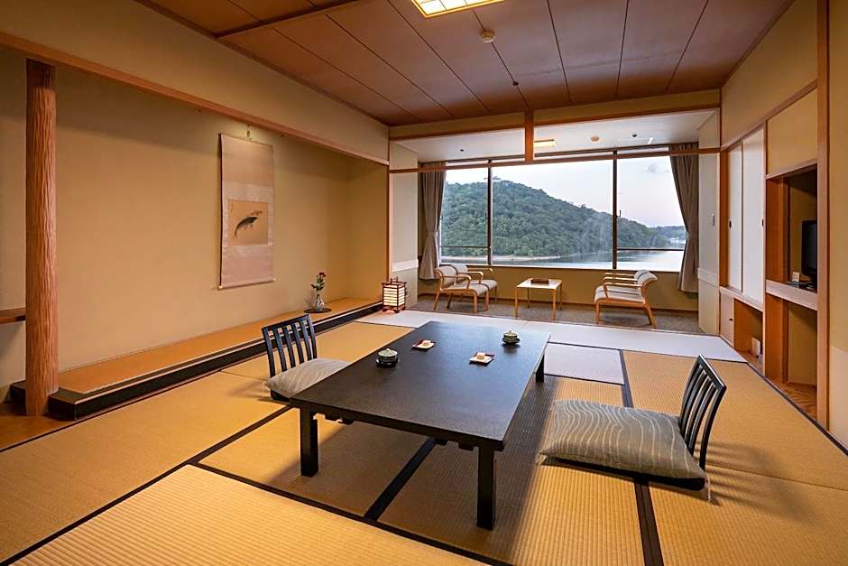 Sansuikan Kinryu