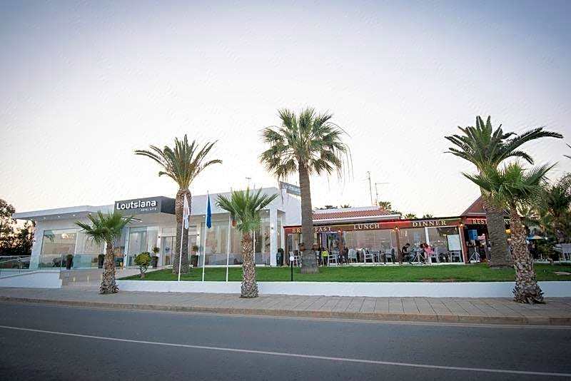 Loutsiana I & II Deluxe Apartments