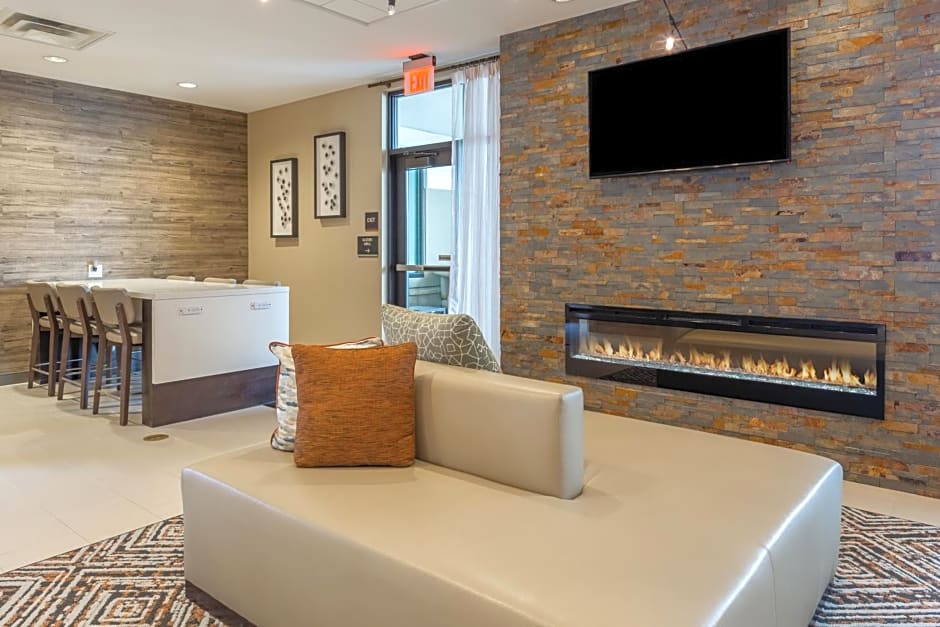 Candlewood Suites Fargo By IHG