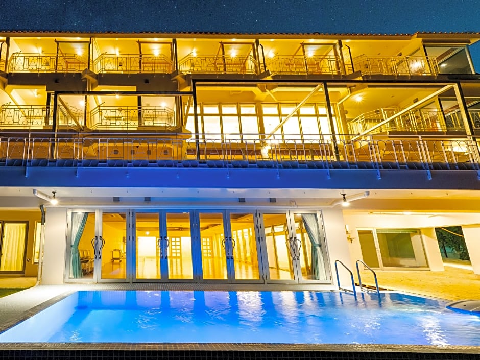 Umi No Terrace Yomitan Toya