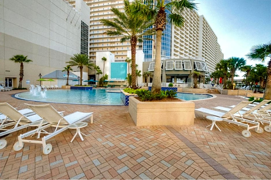 Laketown Wharf 1035 By Aneliya