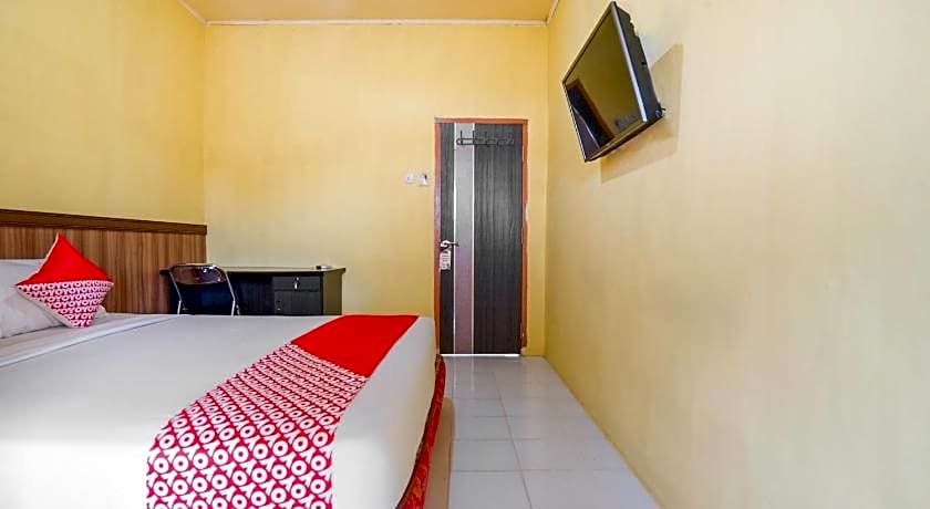 OYO Life 2502 Syariah Triantama Kost