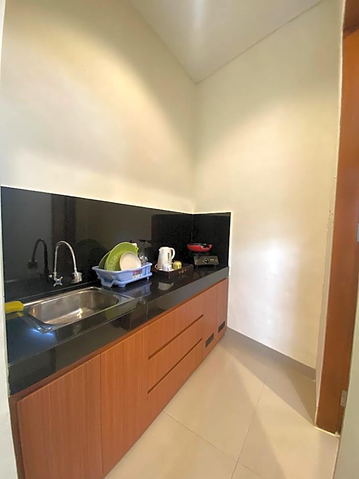 Ayu Love and Harmony Guest House