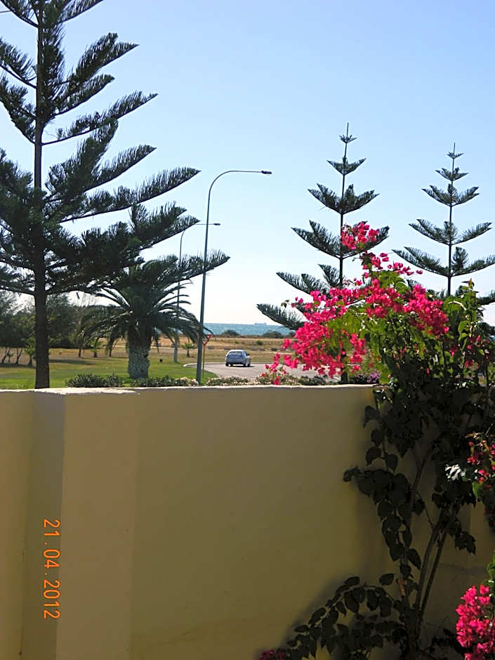 Champion Bay Apartments