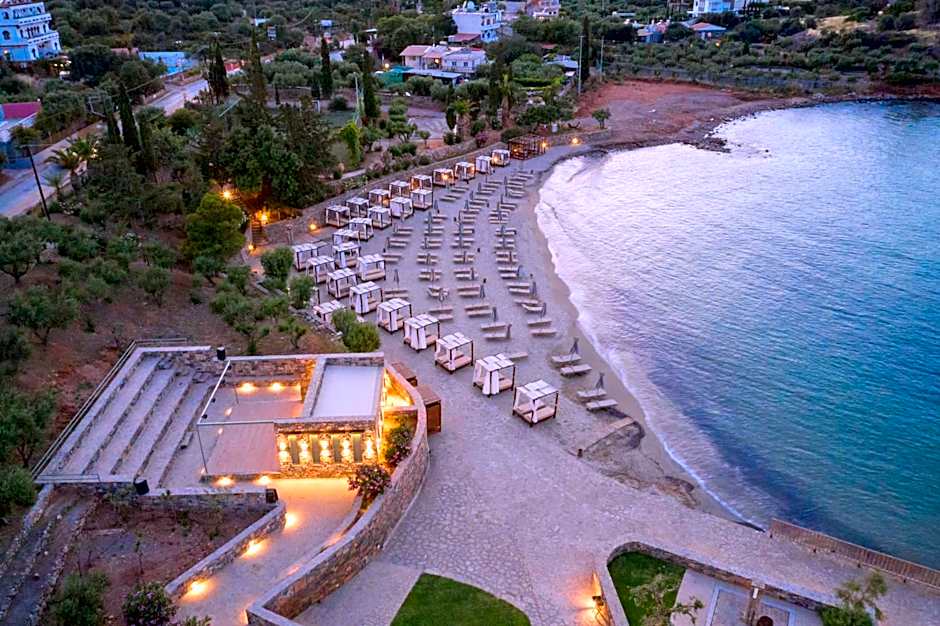 Zeus Eleva Mirabello Bay