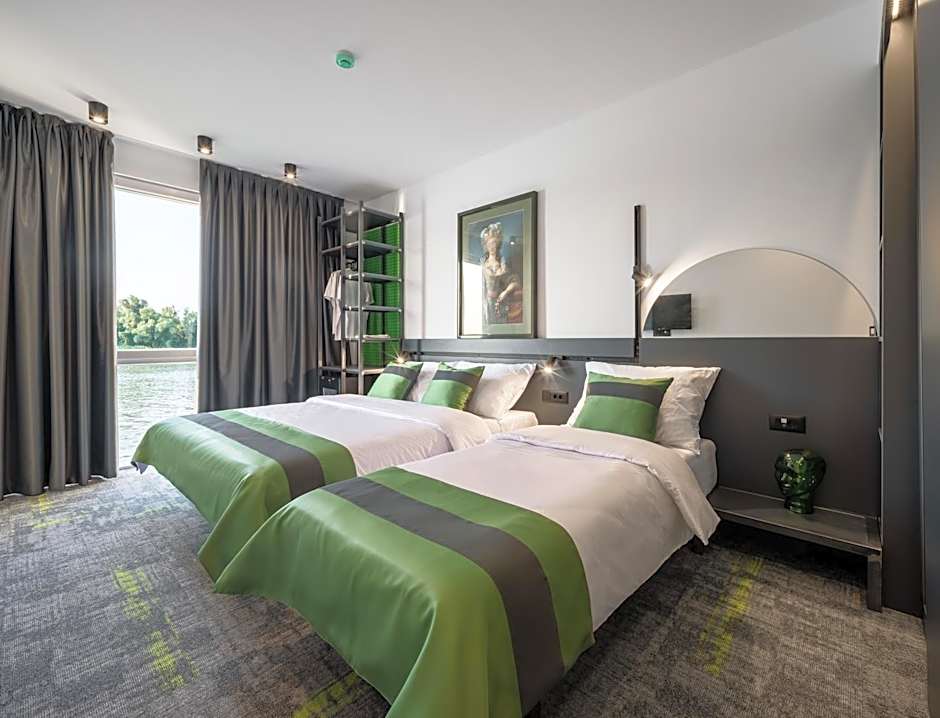 Joy 5 Hotel & SPA