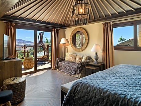 2 Bedroom Lagoon Villa      