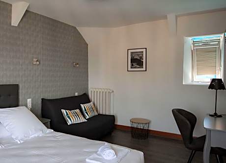 Deluxe Double Room with Extra Bed