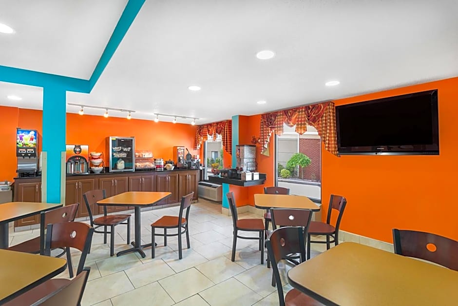 Howard Johnson by Wyndham Chattanooga Lookout Mountain I-24