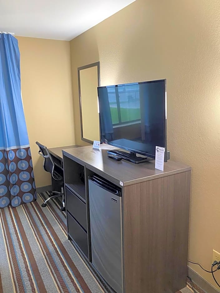 Super 8 by Wyndham Independence KS