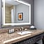 La Quinta Inn & Suites by Wyndham Allen At The Village