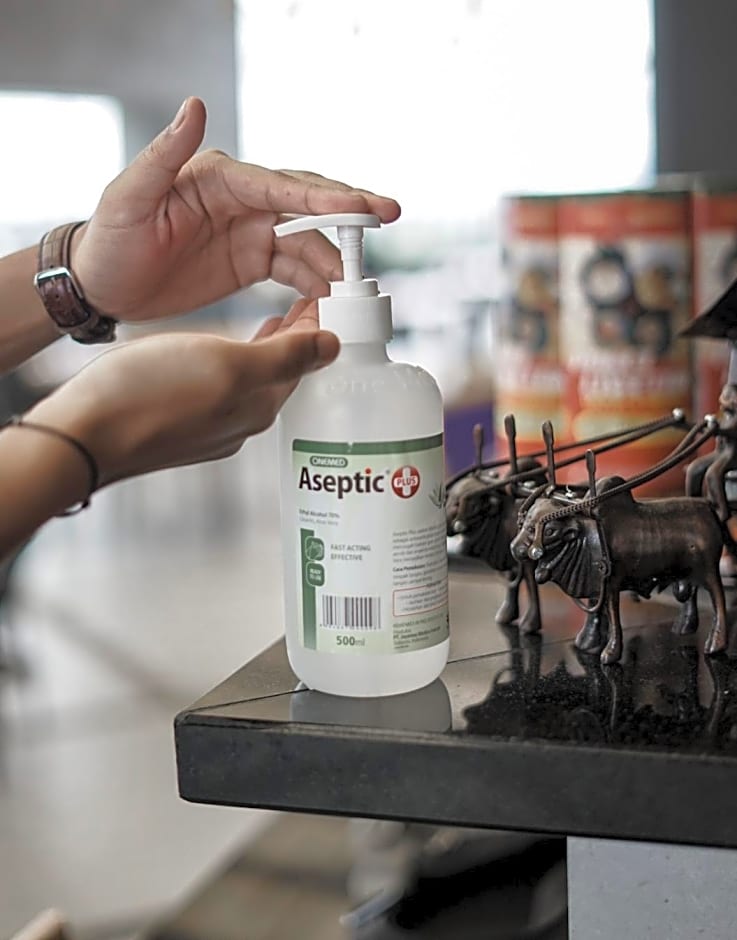 Front One Harvest Hotel Wonosobo