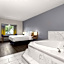 Microtel Inn & Suites by Wyndham Panama City