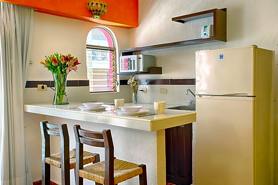 Suites Plaza del Rio