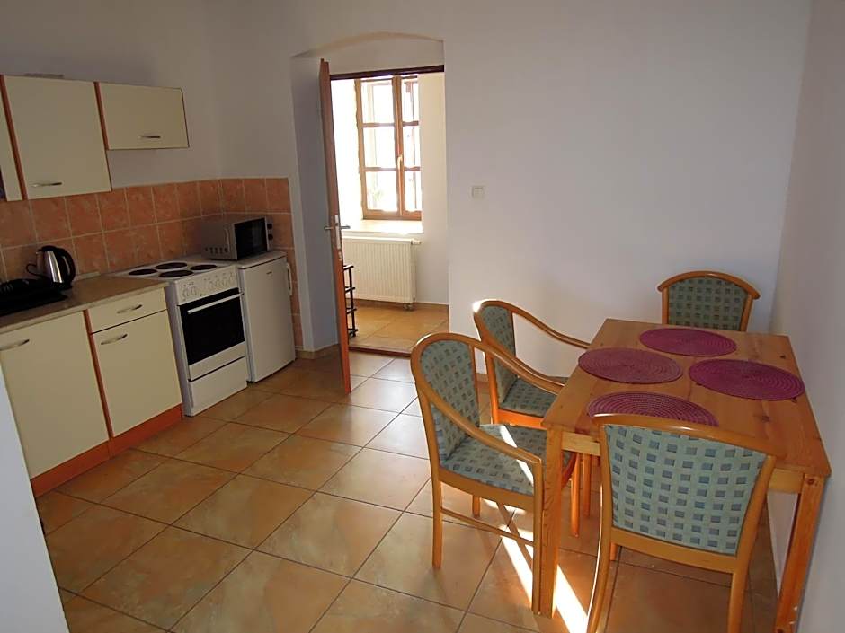 Penzion Zámek Drahonice