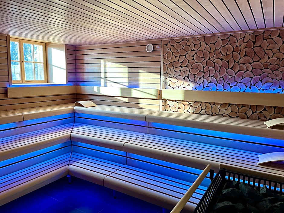 THERESET Schloss Groß Plasten