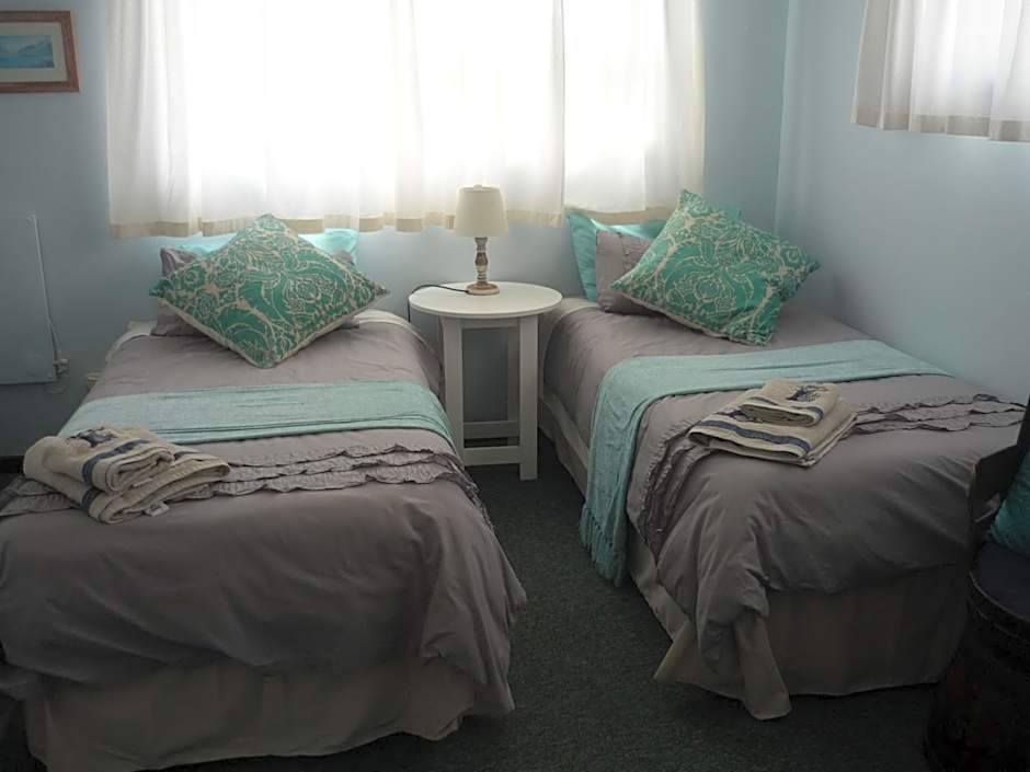 A1 Kynaston Guest House bed and breakfast or self catering