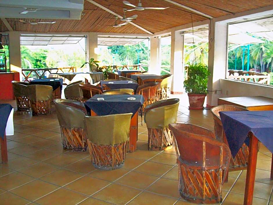 Hotel Suites Ixtapa Plaza