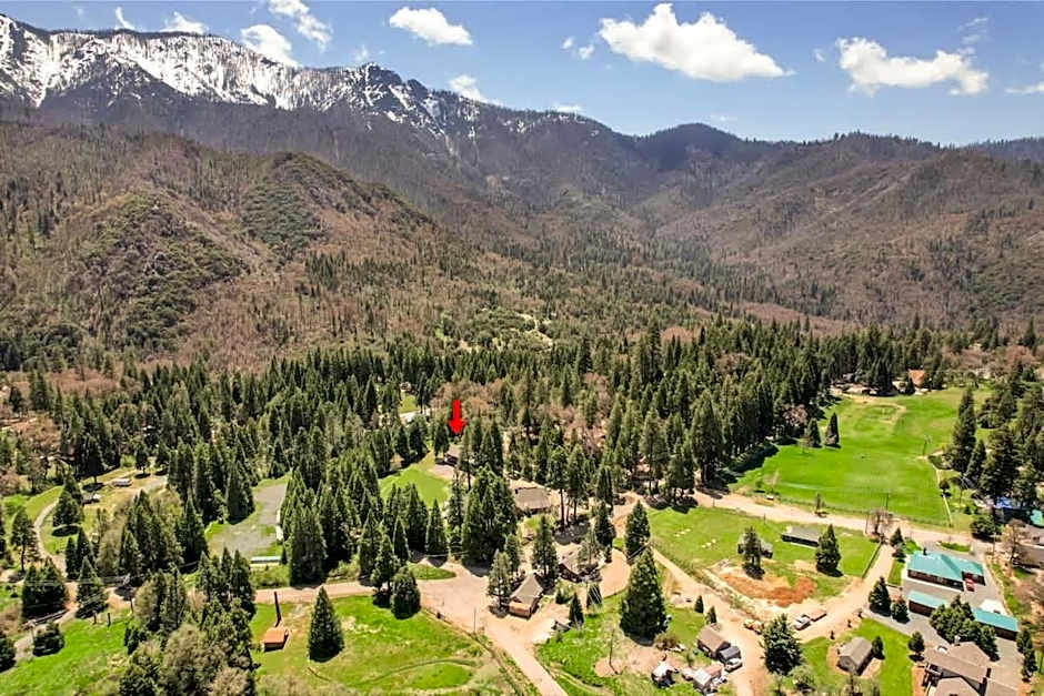 Camp Nelson Lodge Room 2